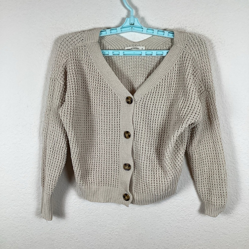 Moon & Madison Womens Sweater Sz S Long Sleeve Cardigan Soft Solid Excellent